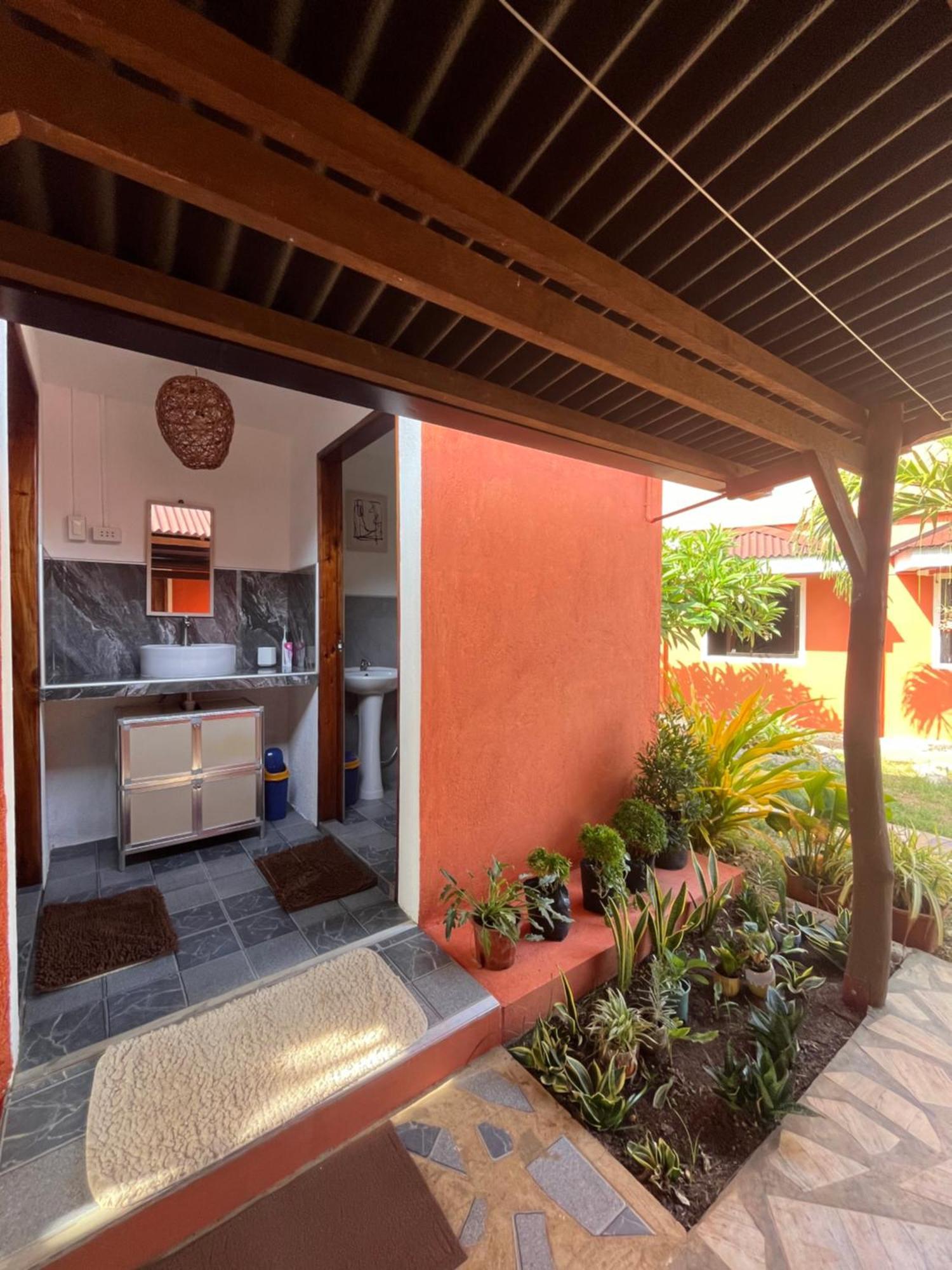 Saschasplace Premium Rooms Siquijor Kültér fotó